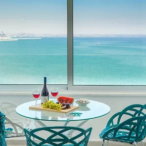 Apartment Sea View Luxury Penthouse Mackenzie, Larnaka